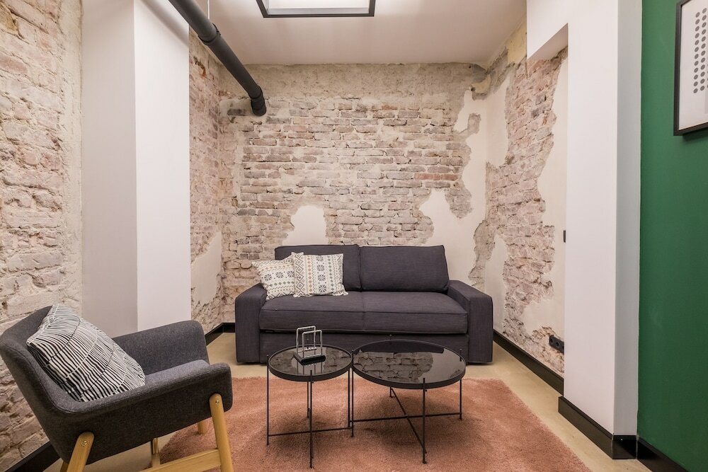 Фото R34 Boutique Hotel