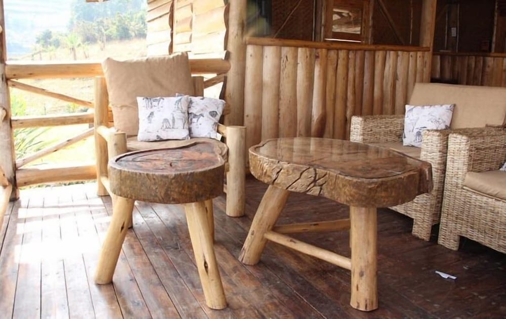 Фото Lake Bunyonyi Rock Resort