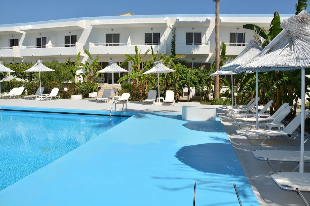 Фото Costa Angela