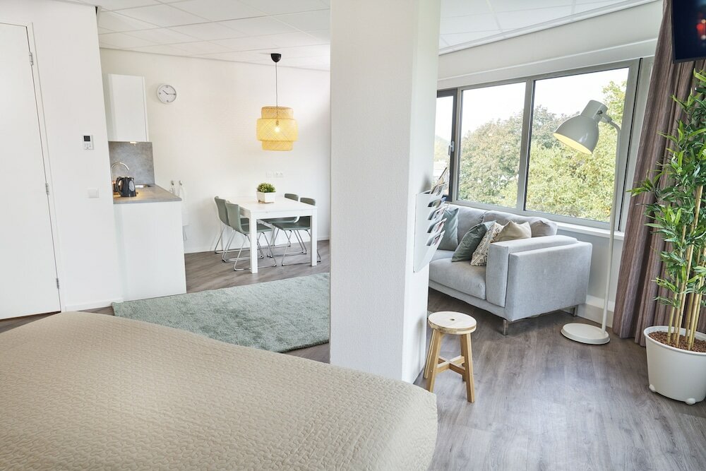 Фото Amrath Apart-Hotel Schiphol Badhoevedorp