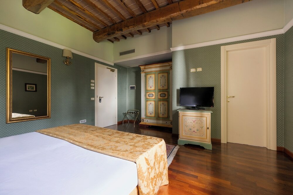 Фото Hotel Parco Dei Cavalieri