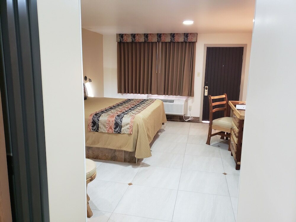 Фото Hotel La Villa de Zaragoza