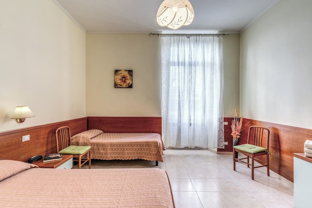 Фото Hotel Katty