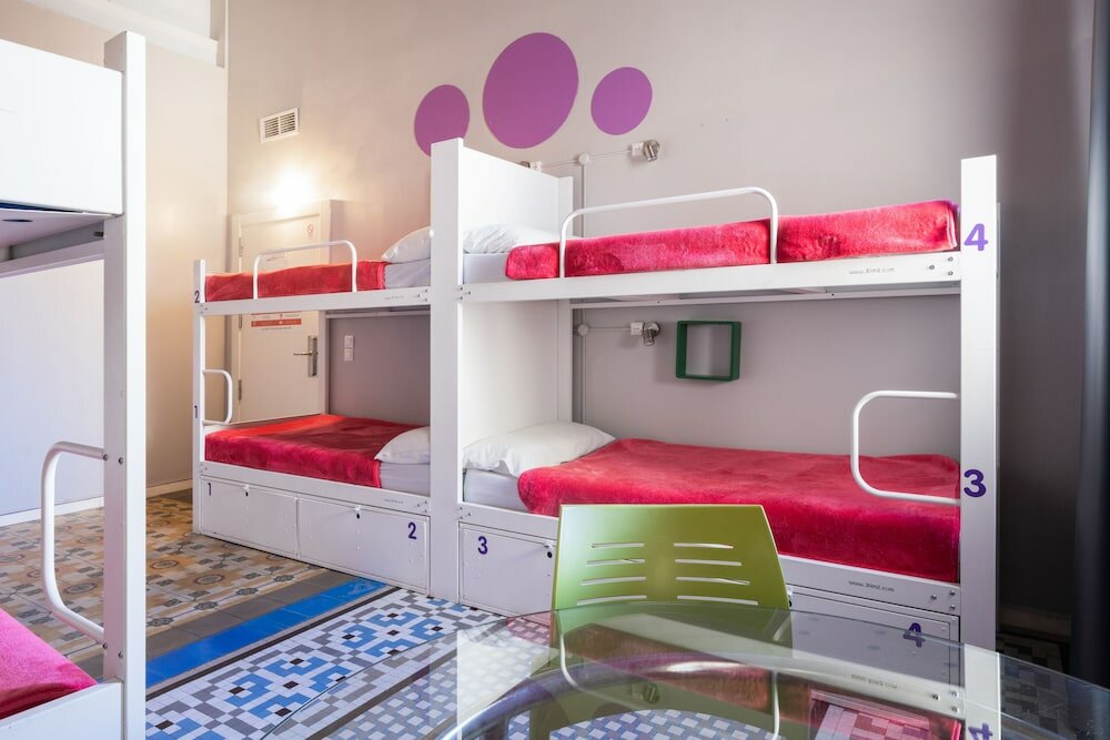 Фото Purple Nest Hostel Valencia