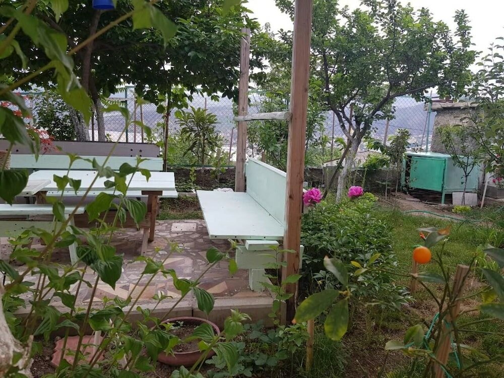 Фото Отель Upstairs Hotel Tbilisi