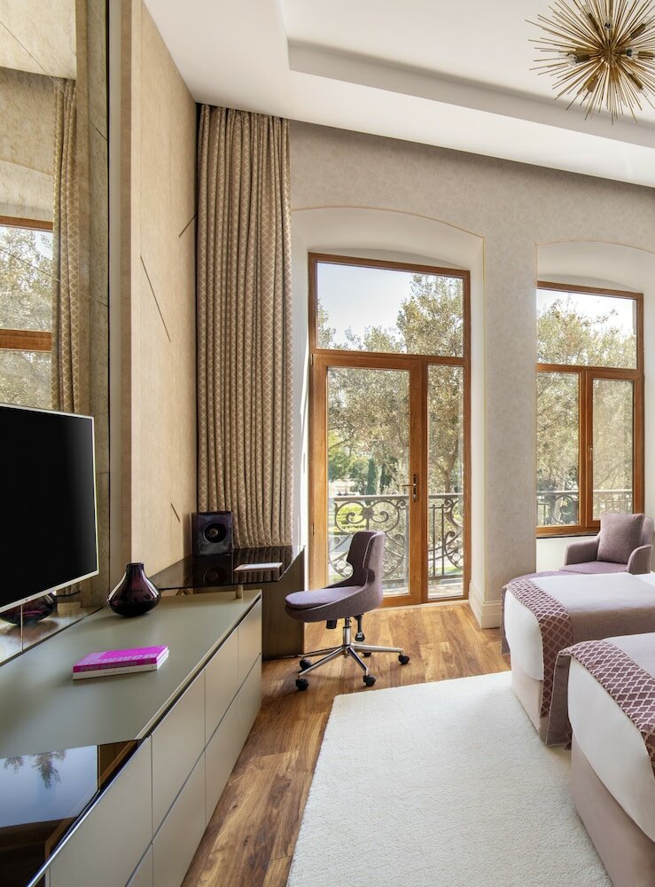 Фото Art Gallery Hotel