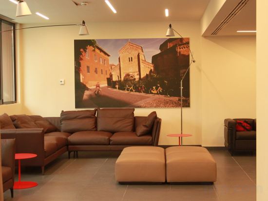 Фото Unahotels Bologna Fiera