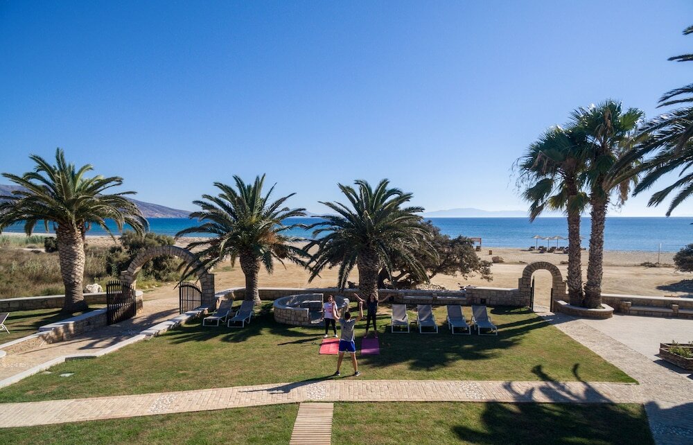 Фото отеля 2