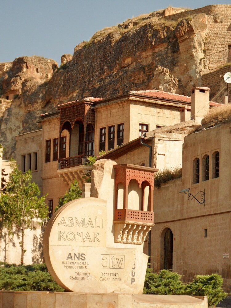 Фото Nino Cave Suites