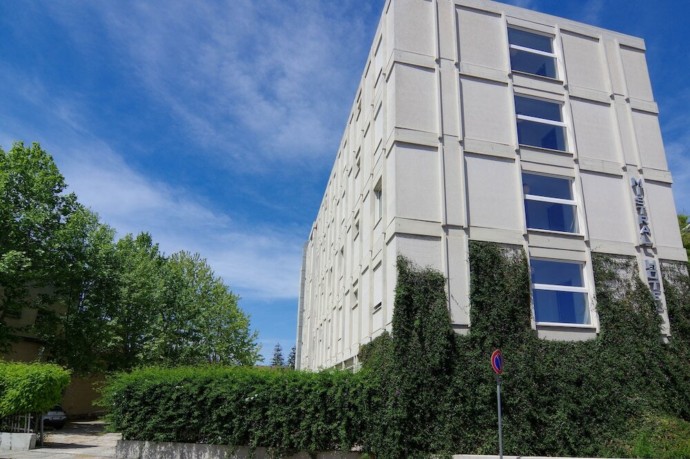 Фото Mistral Hotel