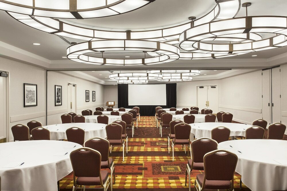 Фото Sheraton Inner Harbor Hotel