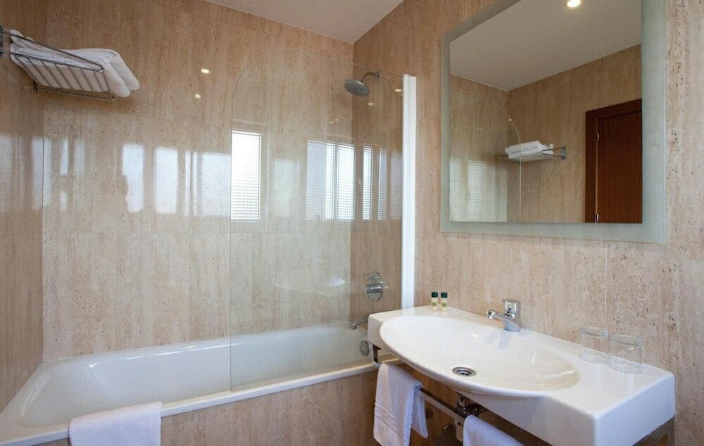 Фото Hotel Galaico