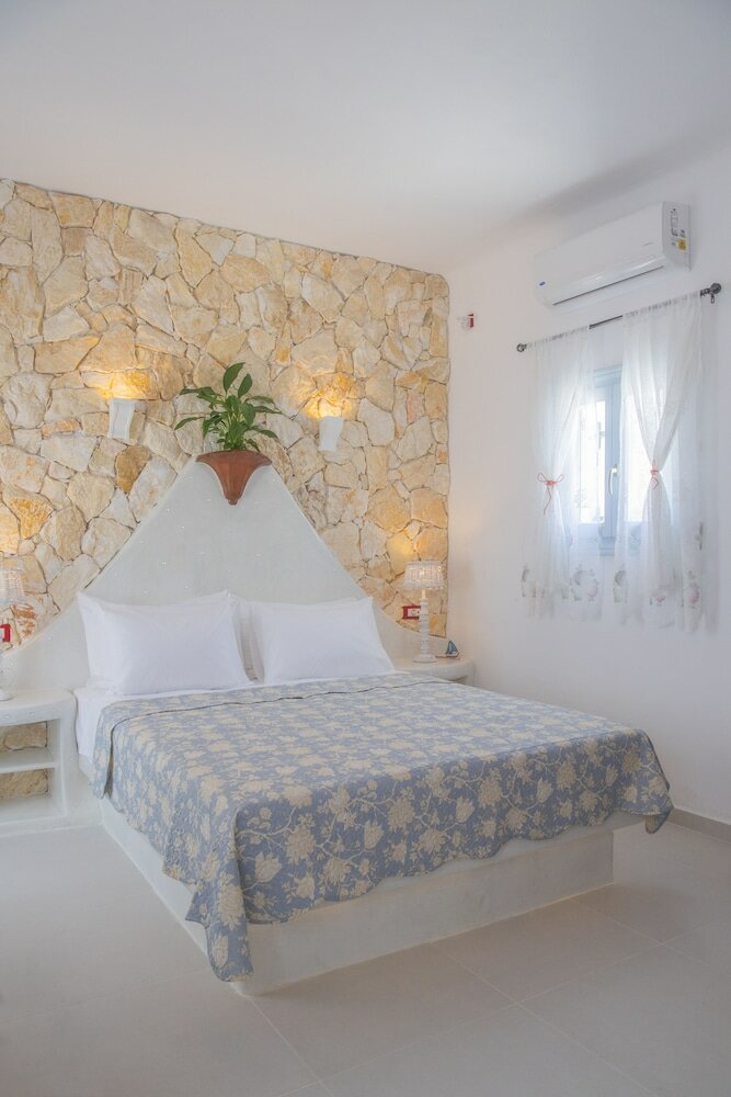 Фото Starlight Luxury Seaside Villa & Suites
