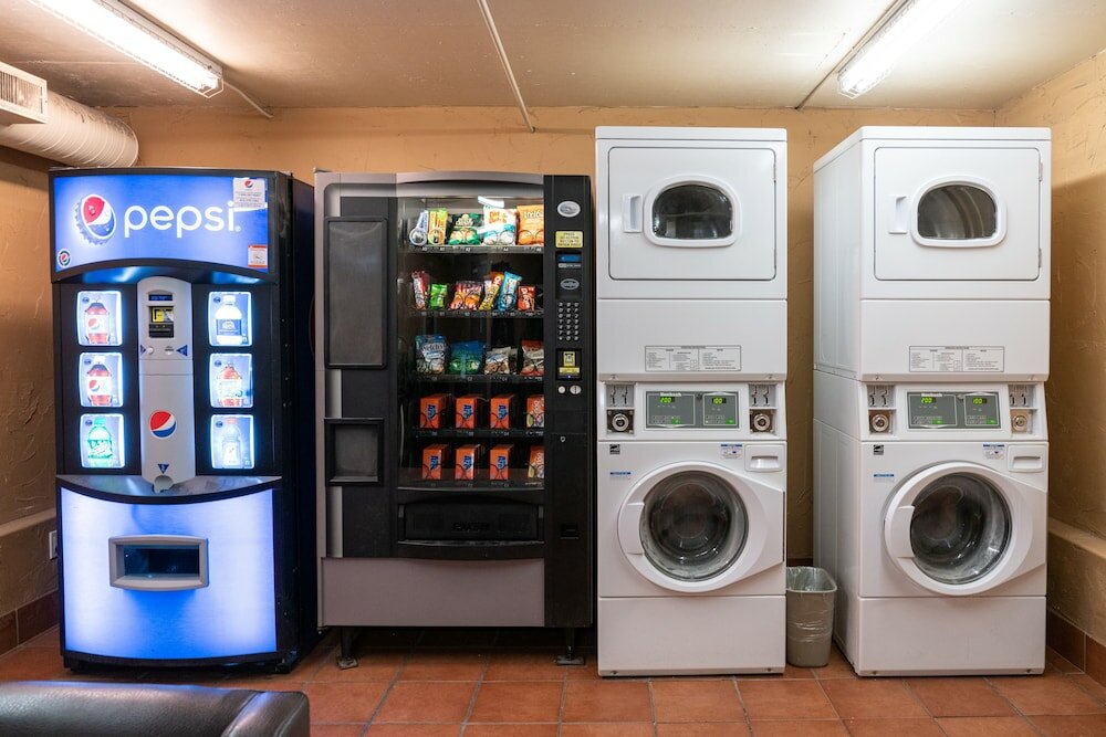 Фото Banff Caribou Lodge and SPA