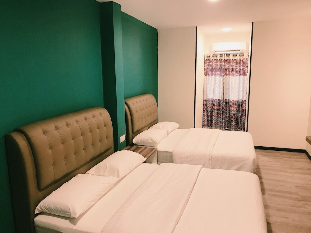 Фото S. S. Hotel Seremban