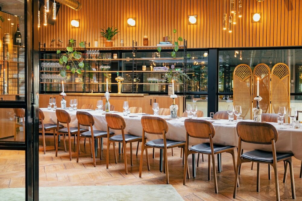 Фото Hotel V Fizeaustraat