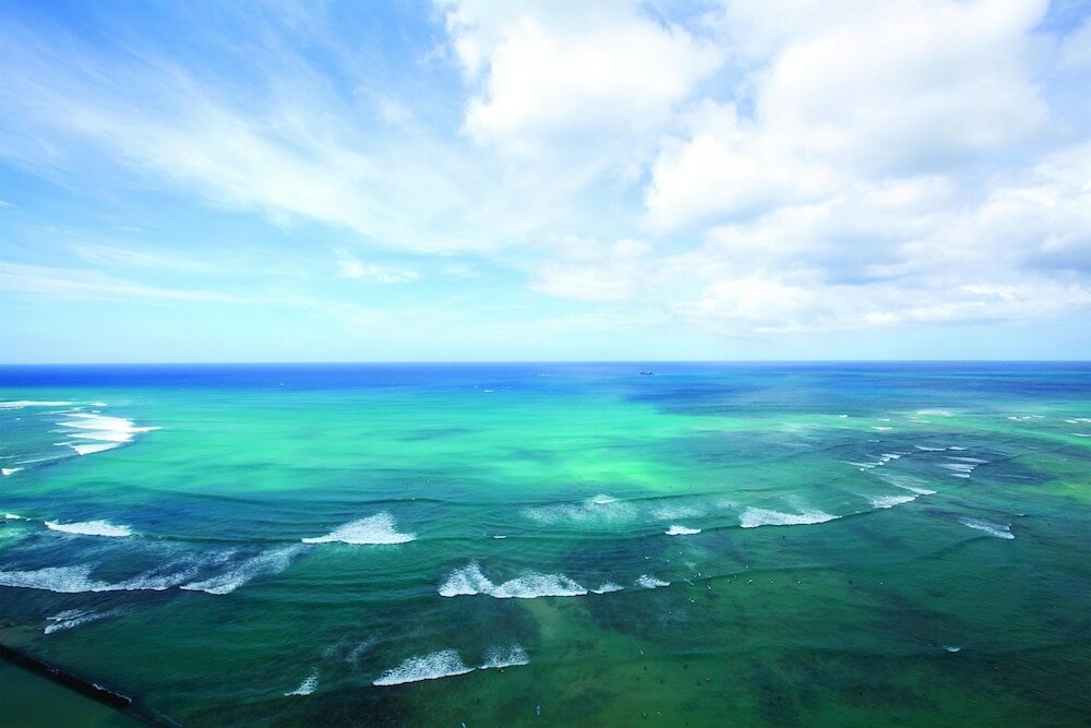 Фото Hyatt Regency Waikiki Beach Resort & SPA