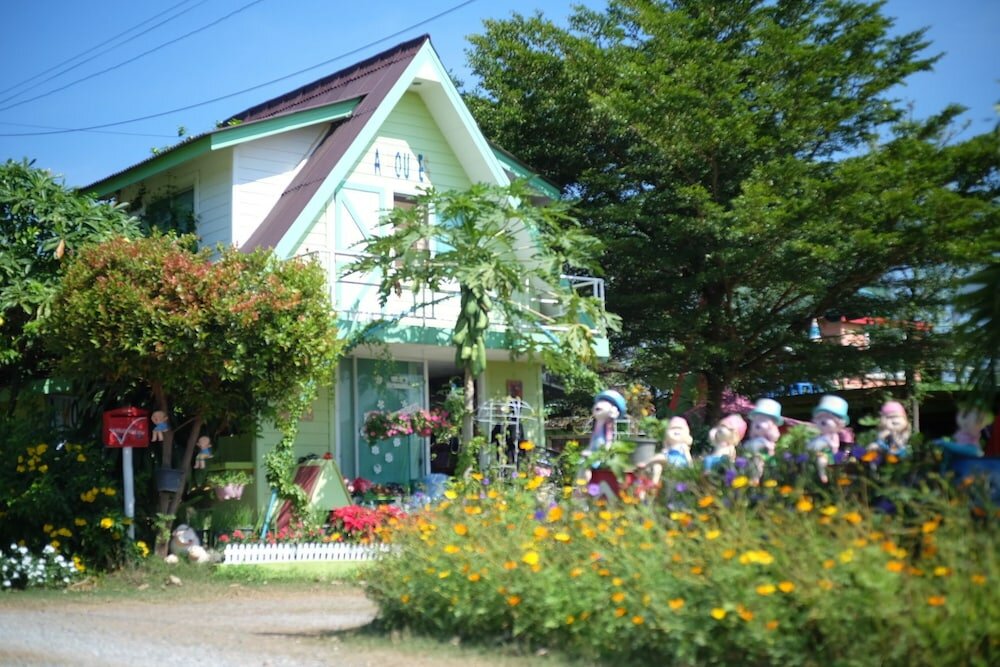 Фото A Houses Homestay