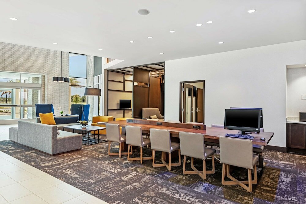 Фото Hyatt Place Tampa/Wesley Chapel