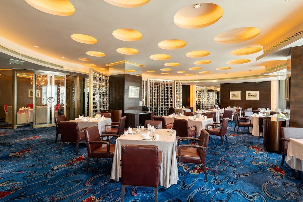 Фото Renaissance Shanghai Yu Garden Hotel