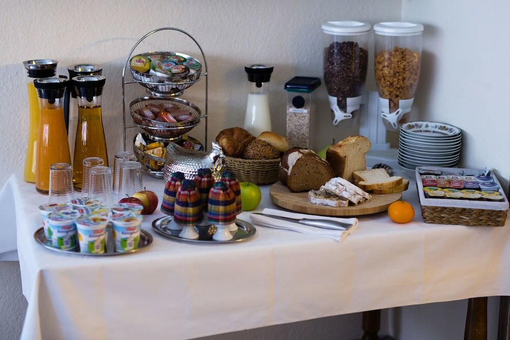 Фото Hotel Am Sportpark