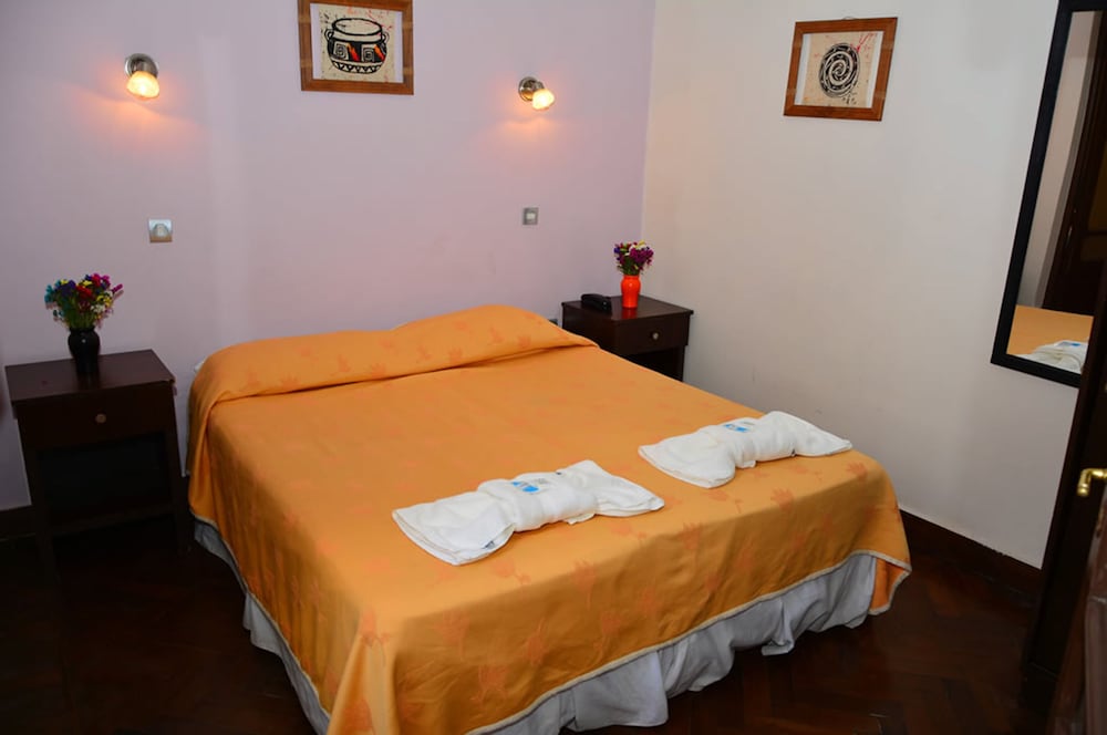 Фото Hotel La Giralda