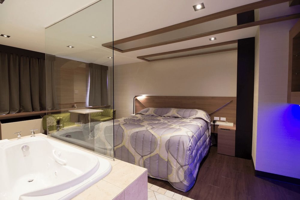 Фото Hotel Le Chablis Cadillac