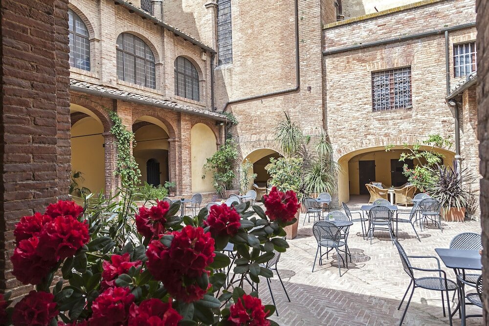 Фото Il Chiostro del Carmine
