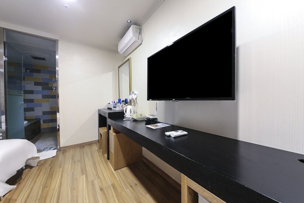 Фото Central Hotel