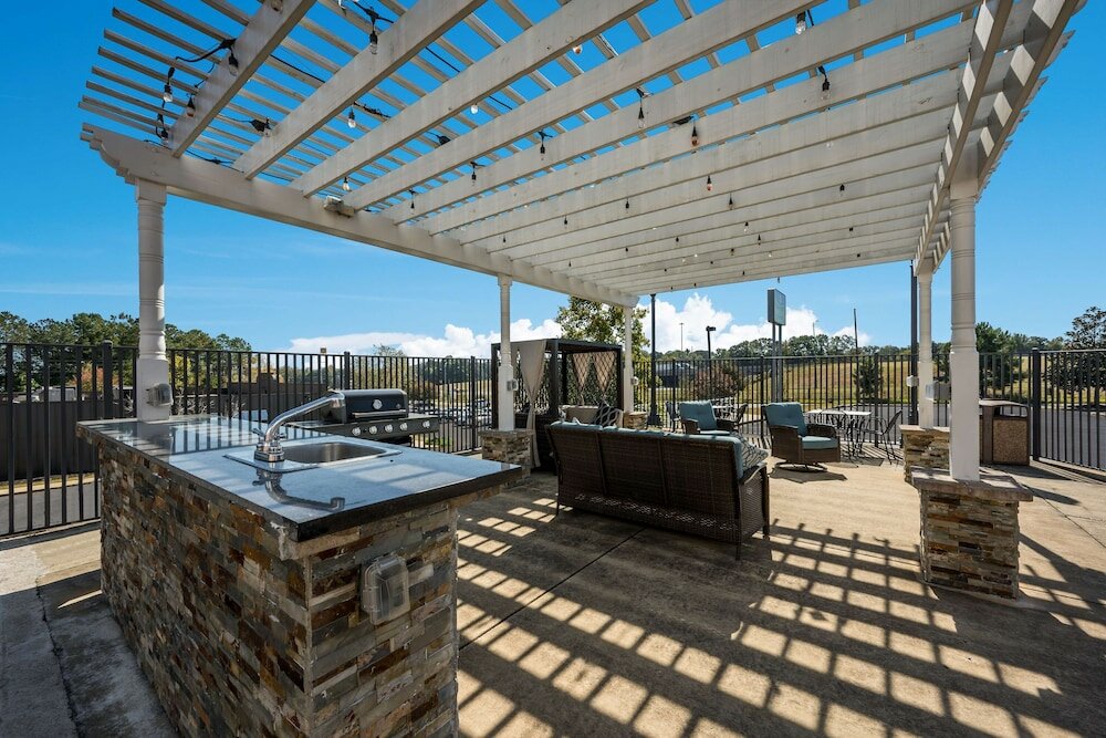 Фото SureStay Hotel by Best Western Tuscaloosa Southeast