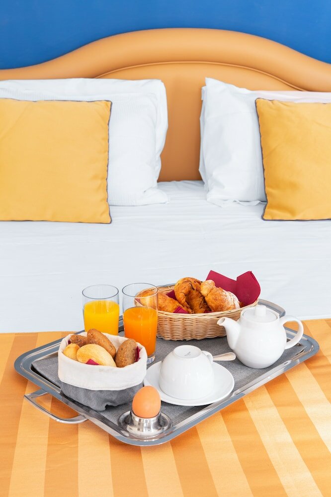 Фото Piazza di Spagna Suites