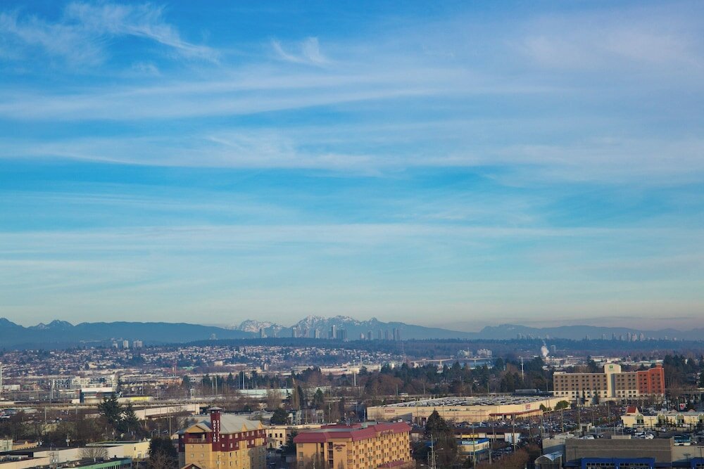 Фото The Westin Wall Centre, Vancouver Airport