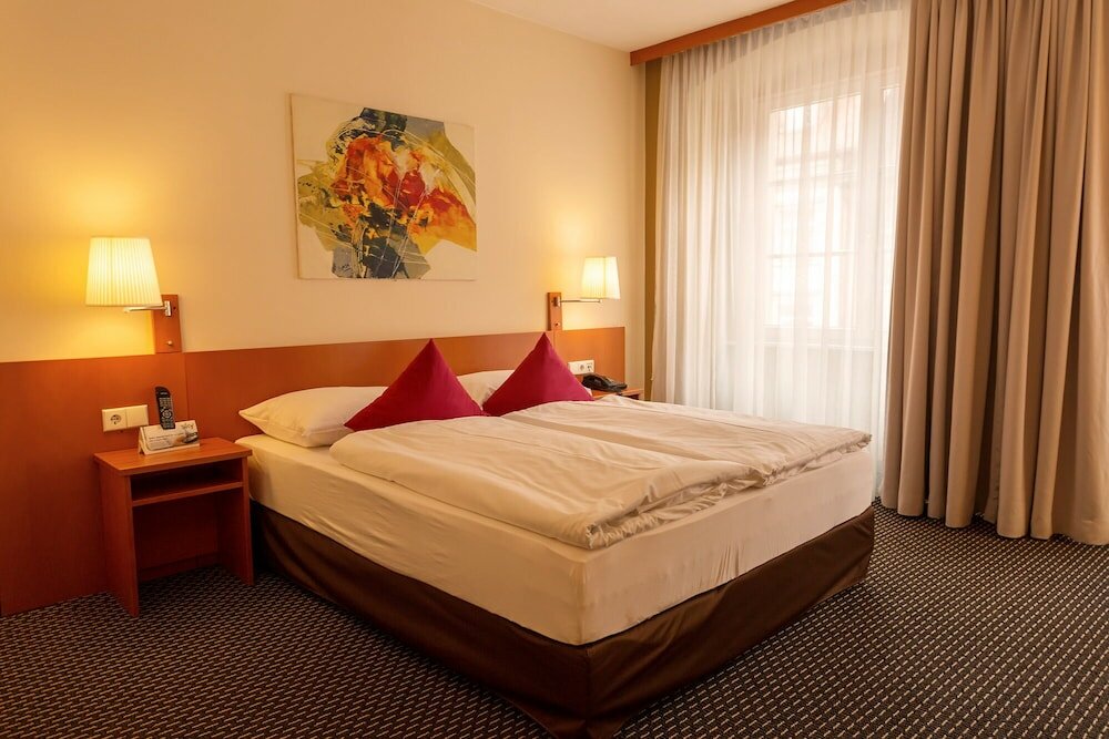 Фото Central Hotel Löwen