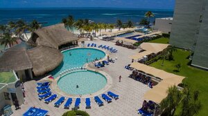 Гостиница Aquamarina Beach Hotel Cancún