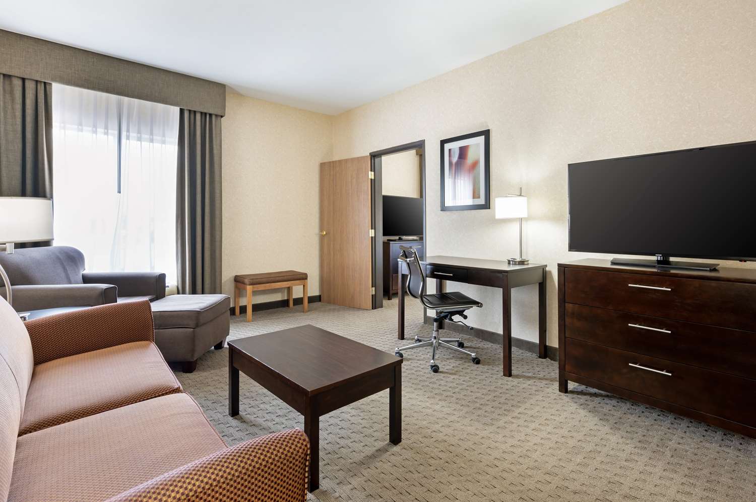 Фото Best Western Plus Howe Inn