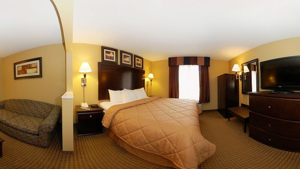 Фото Quality Inn & Suites Lafayette