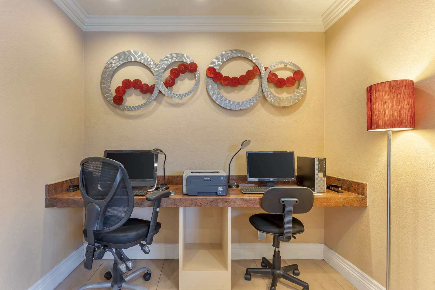 Фото Best Western Plus Airport Plaza