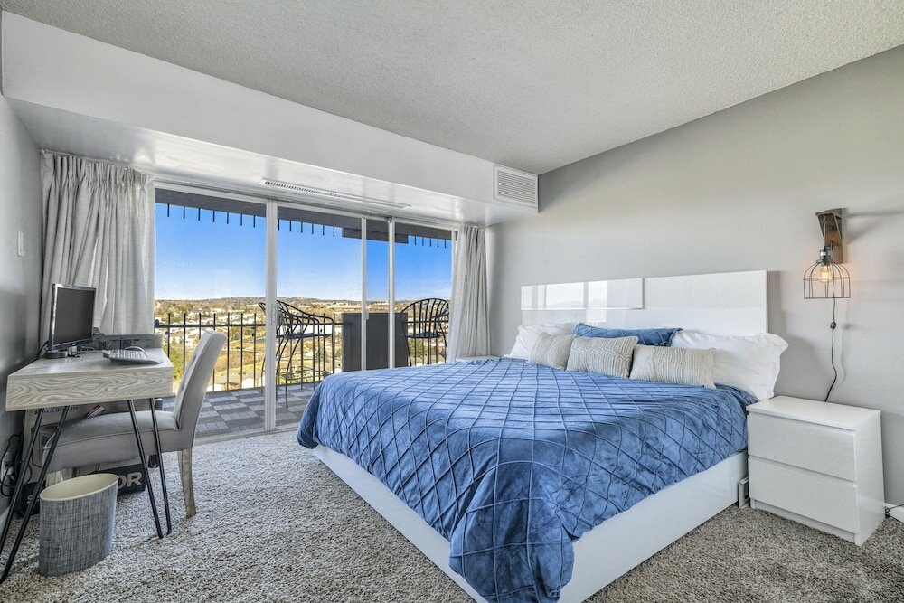 Фото Satellite Hotel