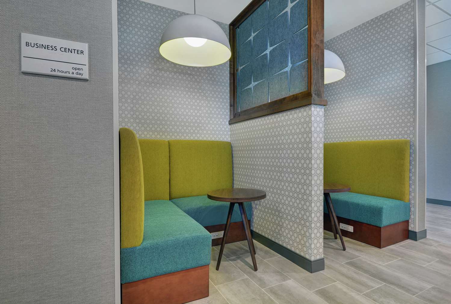 Фото Hampton Inn & Suites Middleburg