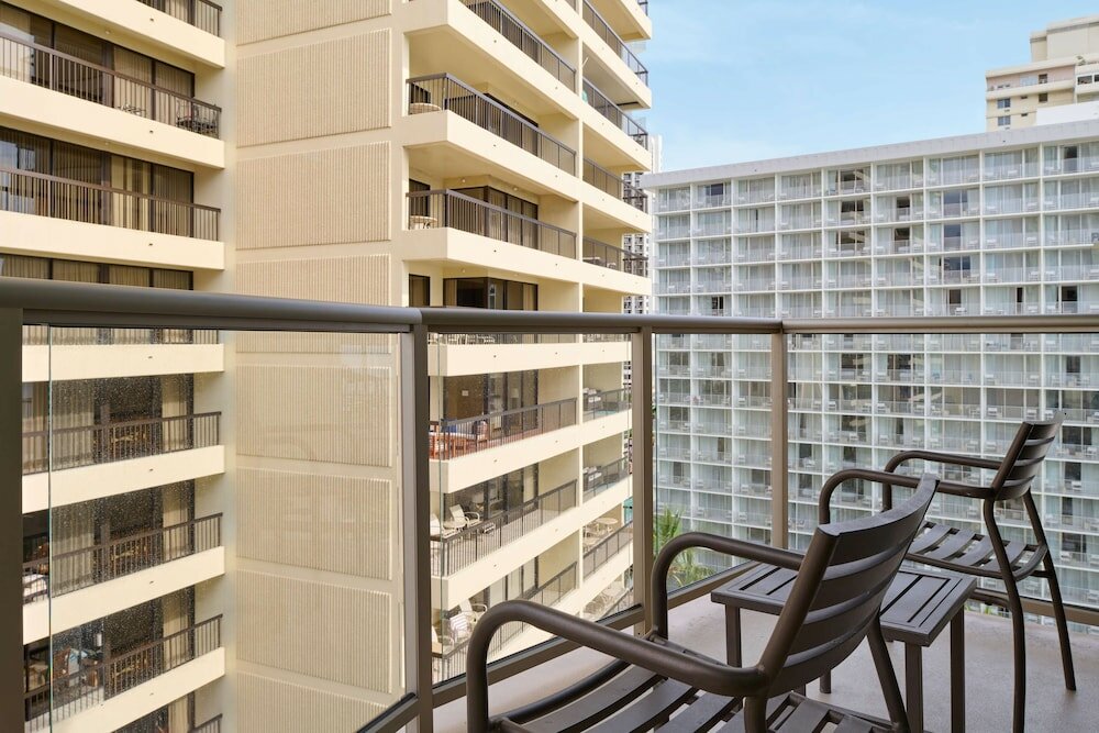 Фото Aston Waikiki Circle Hotel