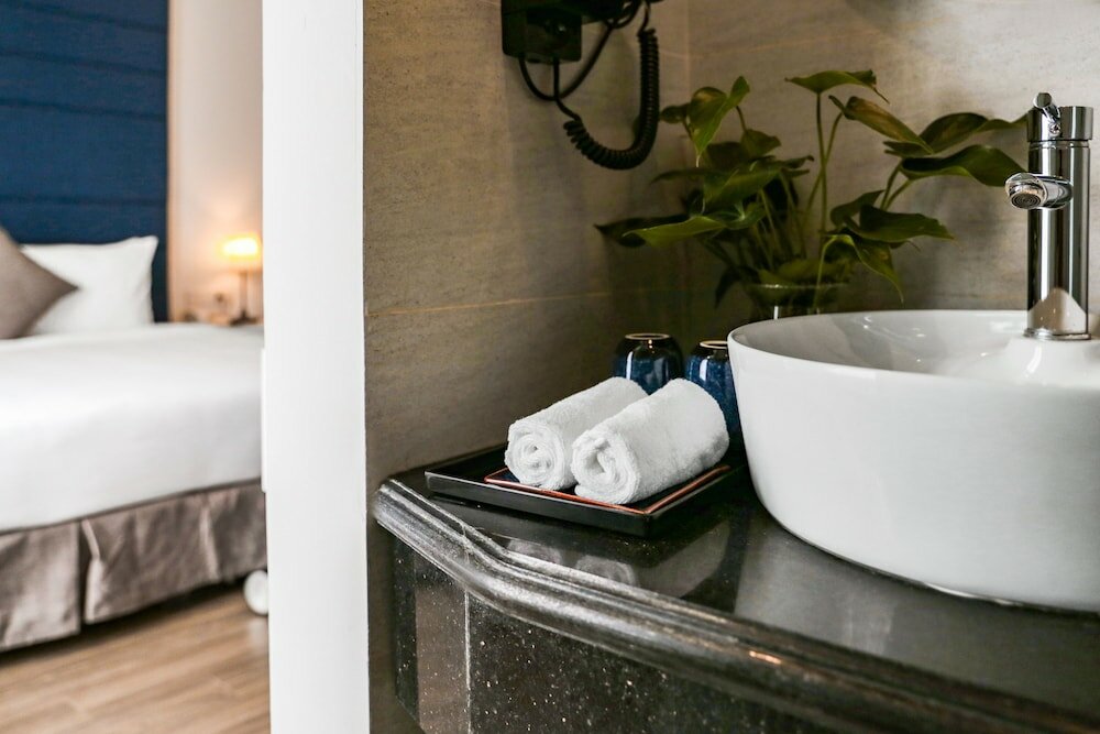 Фото Hanoi Backpackers Hostel & Rooftop bar