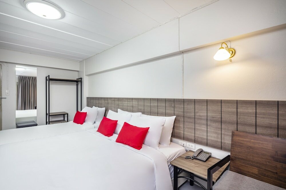 Фото Livotel Express Hotel Ramkhamhaeng 50