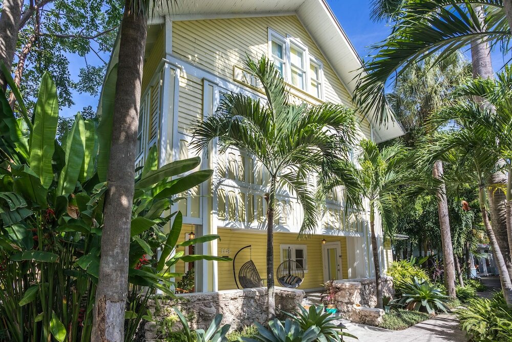 Фото Selina Miami River