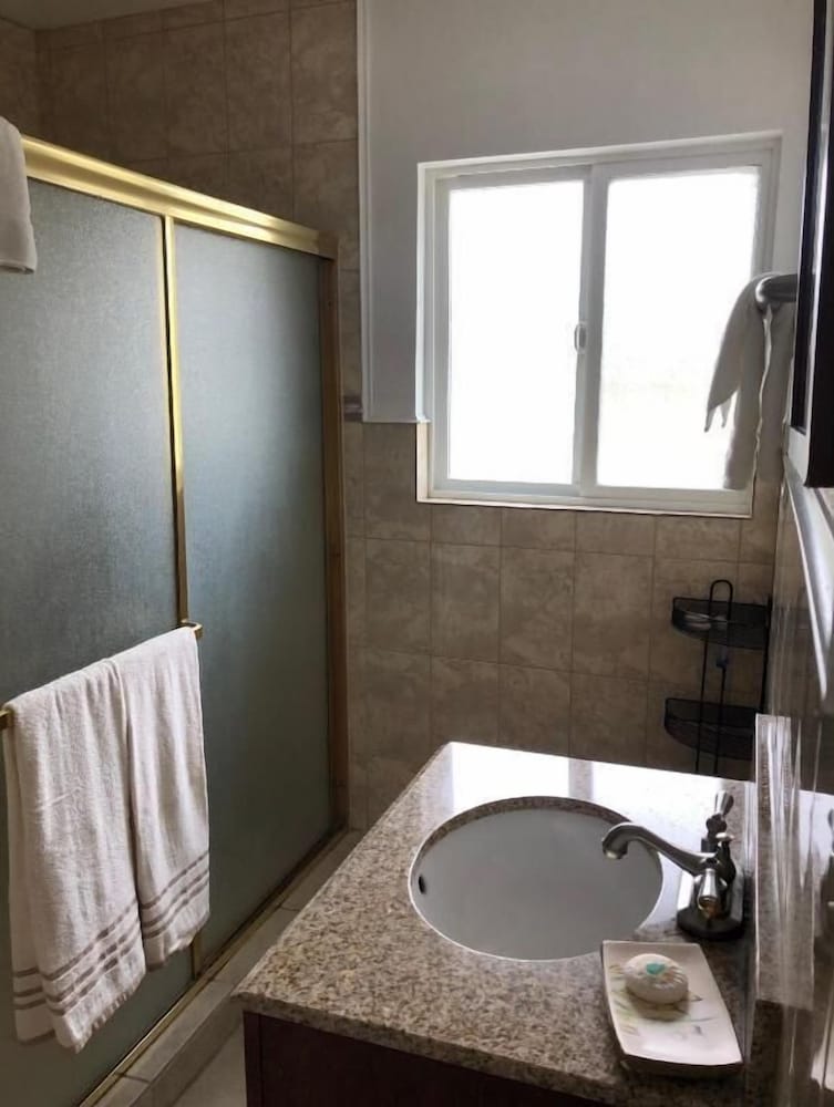 Фото Rest Haven Motel