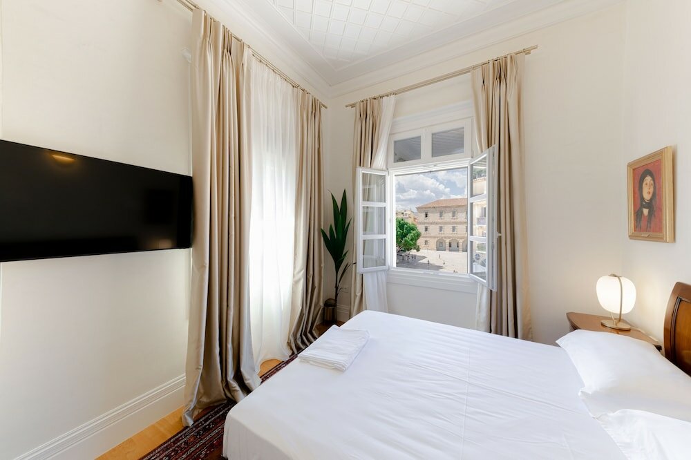 Фото Castellano Hotel & Suites