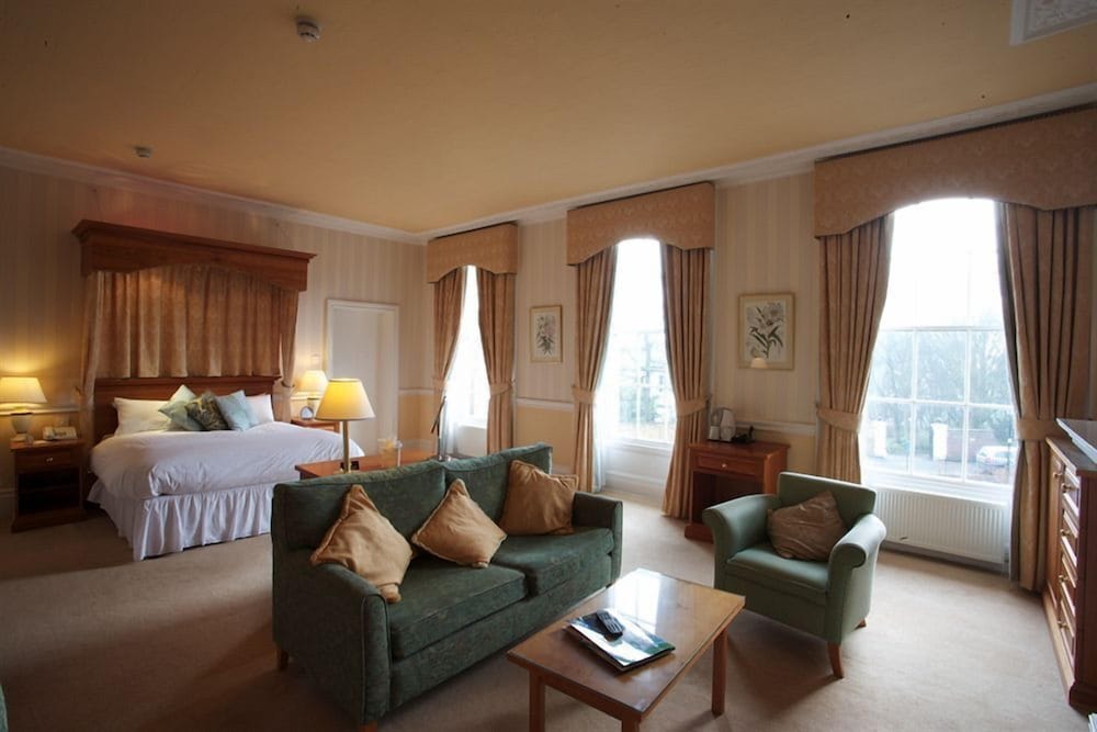 Фото The Crescent Hotel