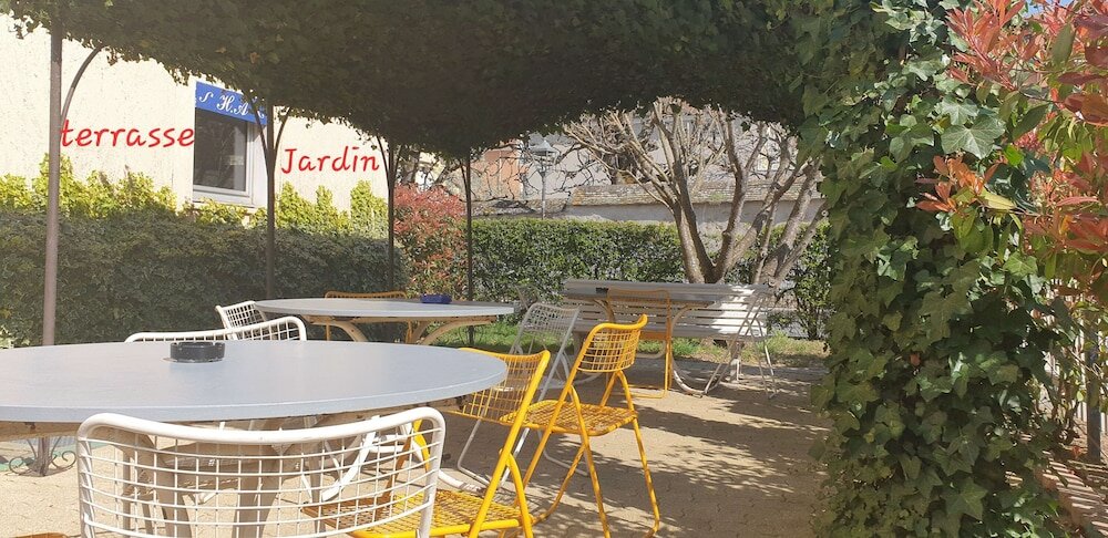 Фото Kyriad Direct Arpajon