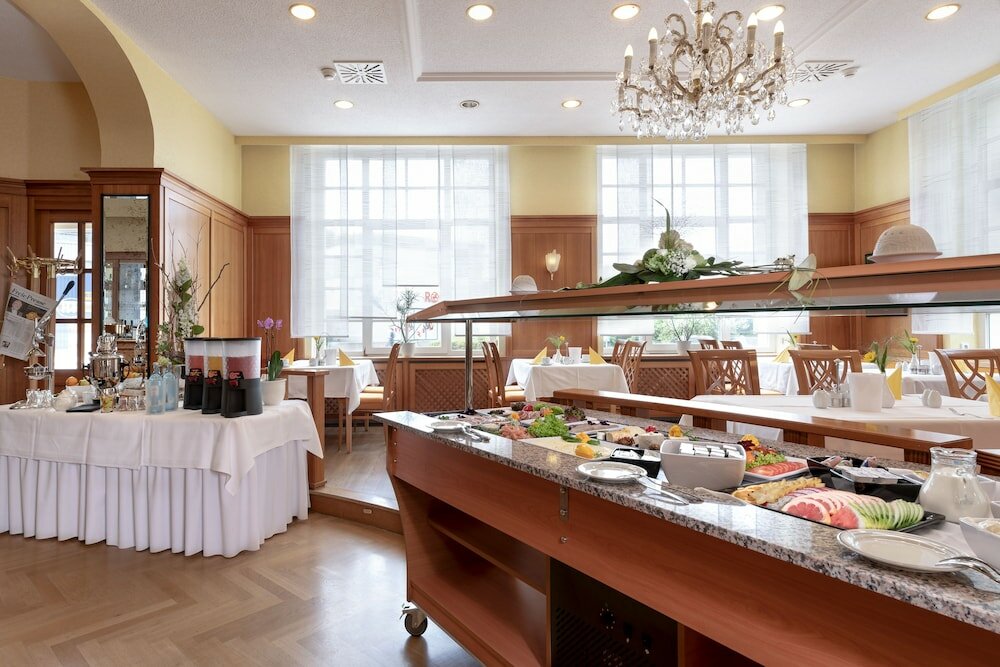 Фото Hotel Neustädter Hof