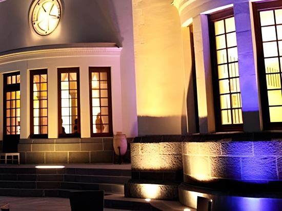 Фото The Ashbee Hotel