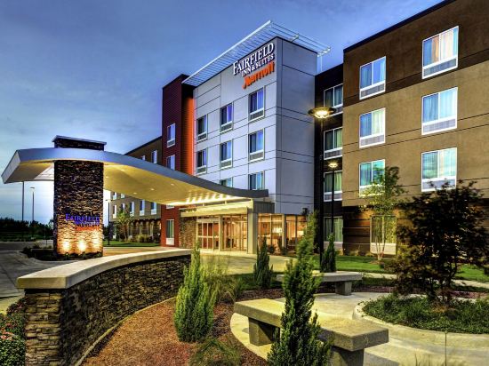 Фото Fairfield Inn & Suites Lansing at Eastwood